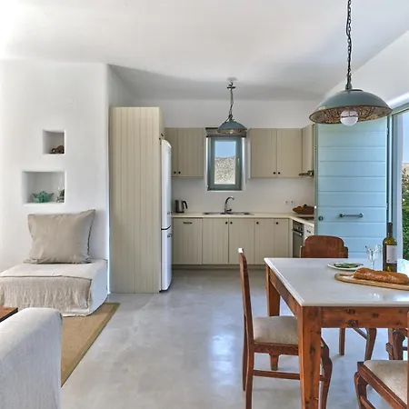 Joy With Private Pool, Close To Naoussa Villa Kostos