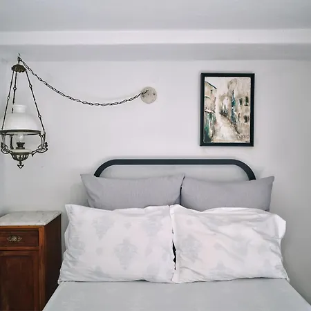 Villa Joy With Private Pool, Close To Naoussa Kostos