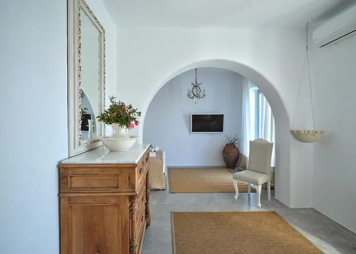 Joy With Private Pool, Close To Naoussa Villa Kostos